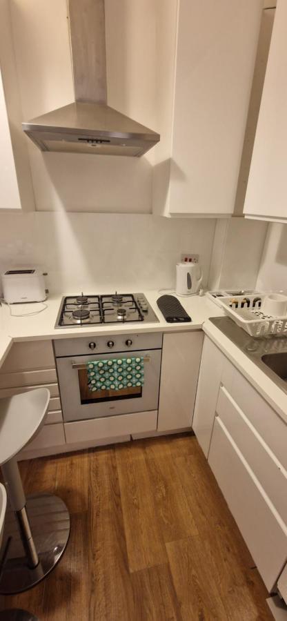 Primrose Hill - Charming, Cosy, 2 Double Bedrooms Apartment London
